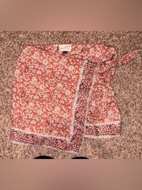 Universal Thread Coral and White Floral Border Skirt